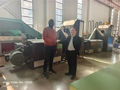 Hebei Hylite Machinery Co., LTD. ønsker kunder velkommen til å besøke fabrikken